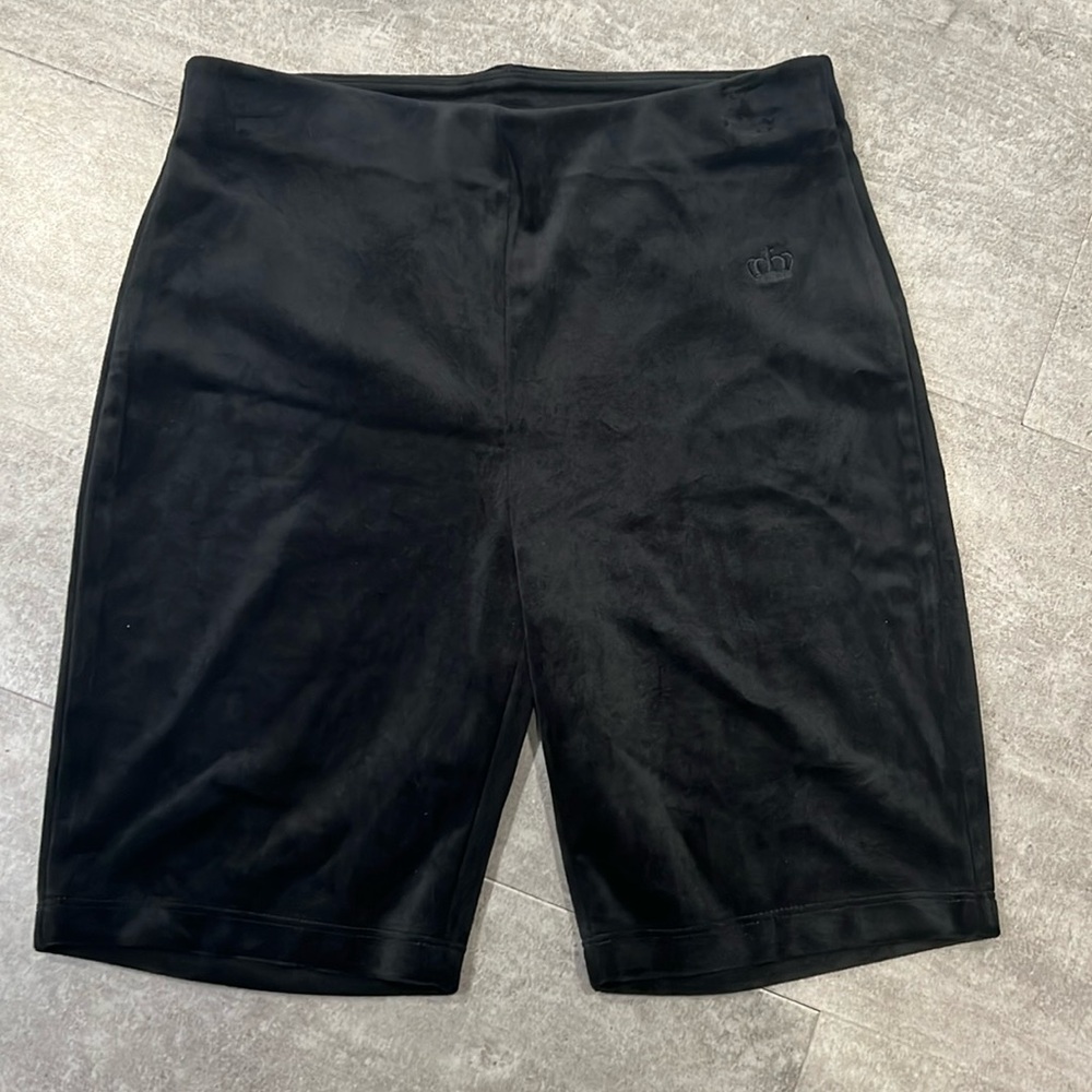 Juicy by Juicy Couture Fitted Velour Shorts Black Size Small